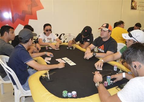 Carvalho clube torneio de poker